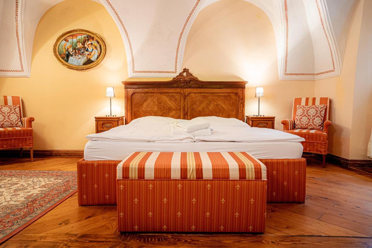 Penzion Cosmopolitan Ii. Hotel Banská Štiavnica Værelse billede