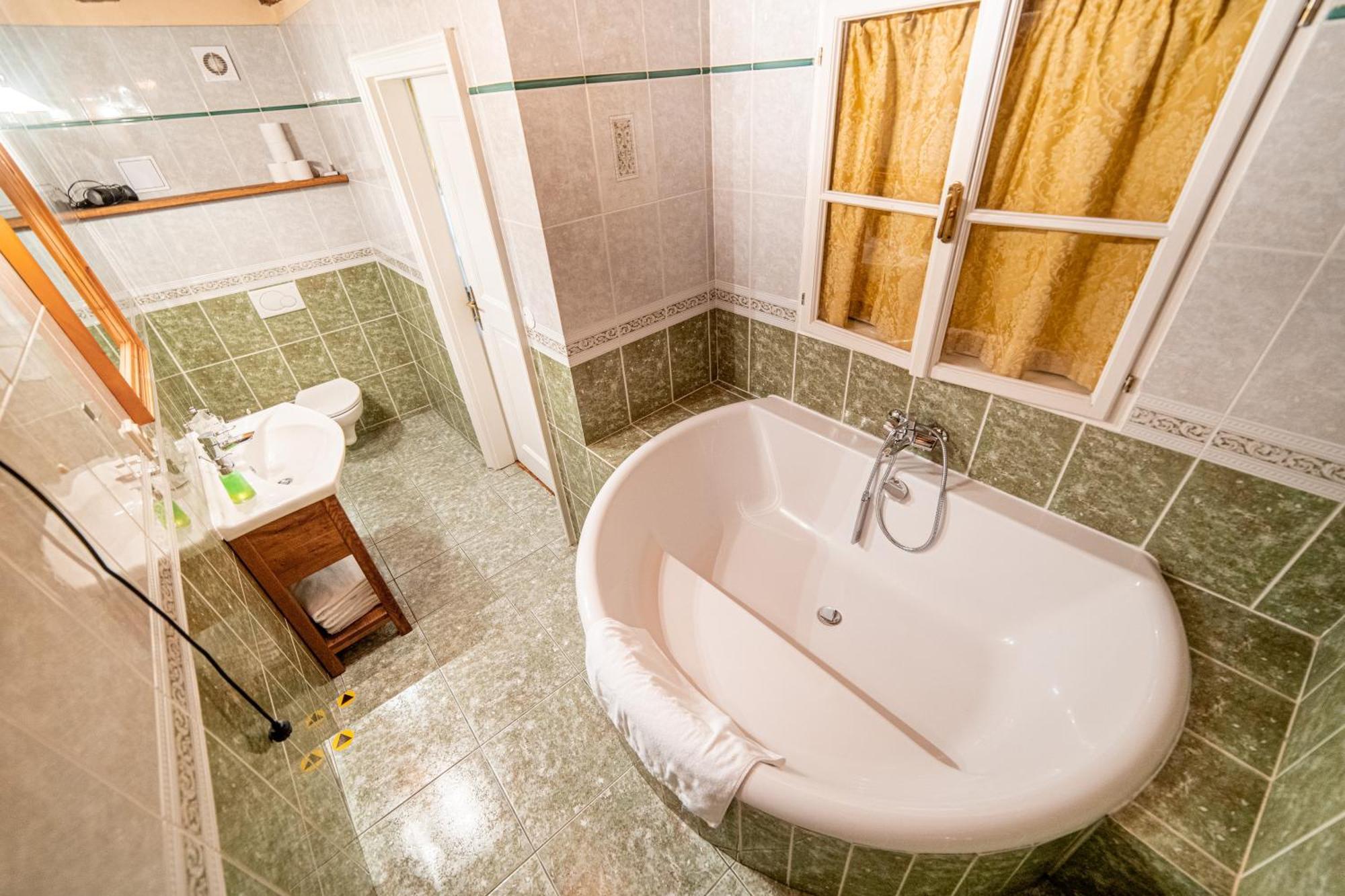Penzion Cosmopolitan Ii. Banská Štiavnica Værelse billede